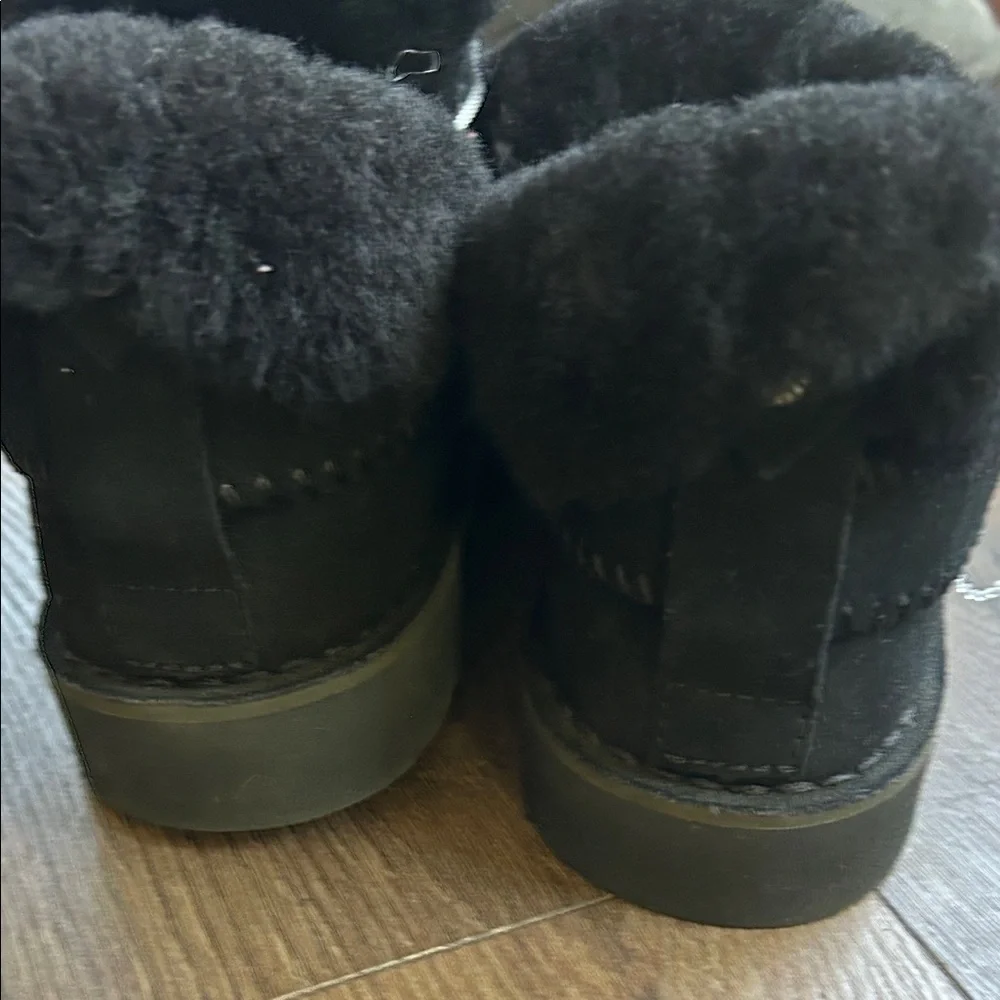 Ugg Pure Black Suede Ankle Boots with Fur Trim !! 7.5